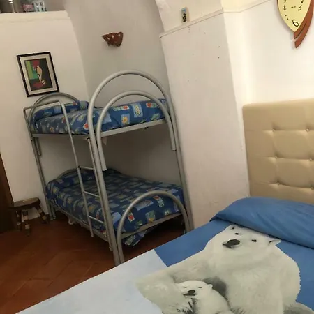 بيت للعطل Casa Vittoria بيستيشي